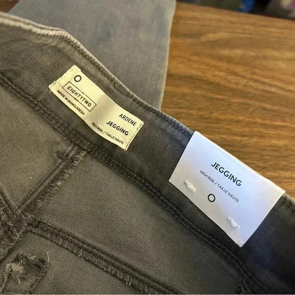 💕Eightytwo Jegging  high rise Jeans NWT - Picture 4 of 10